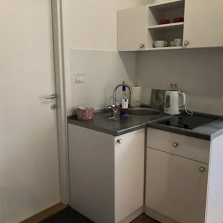 50 With Terrace 公寓 *